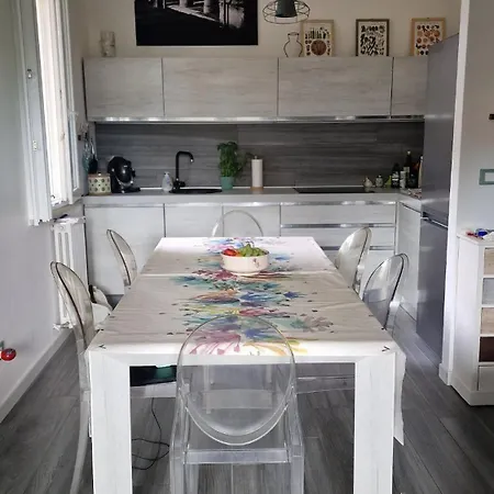 Vakantiehuis Con Giardino Vicina Al Mare *